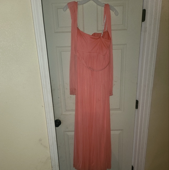 Bride maid dress size 10 6ways to tie the dress - Picture 8 of 8